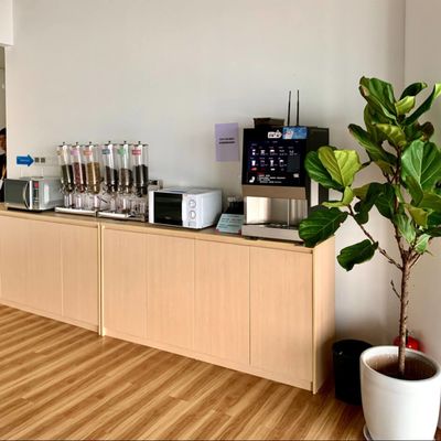 Giá tốt. Máy bán cà phê espresso Máy bán đồ uống cà phê 40s/30ml trực tuyến